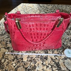 Brahmin purse!  Excellent condition!